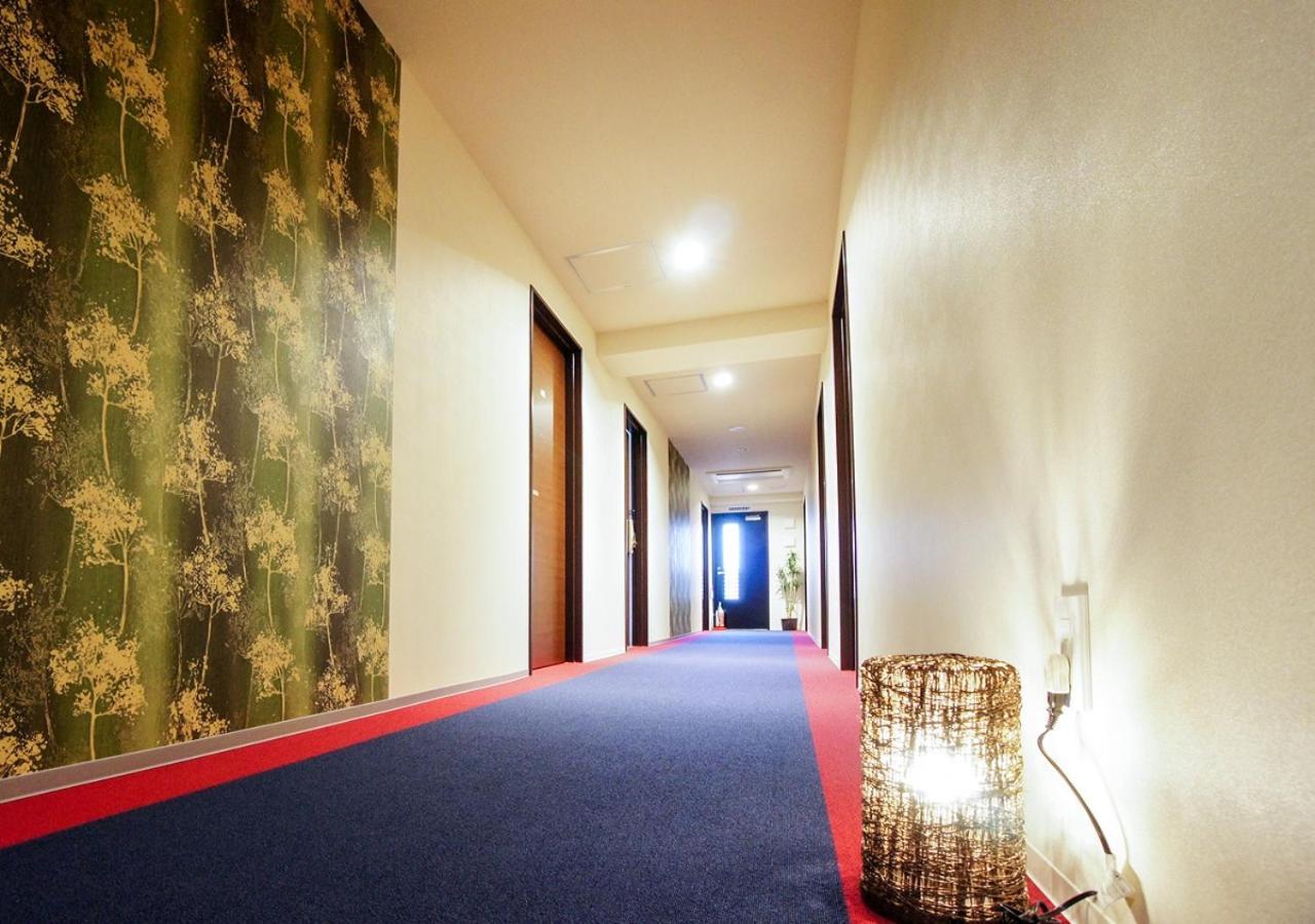 Hotel Livemax Kanazawa Ekimae Екстер'єр фото