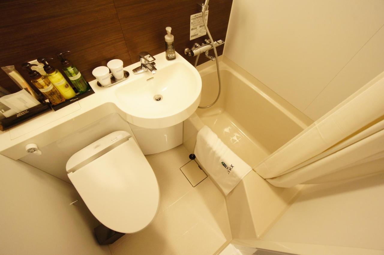 Hotel Livemax Kanazawa Ekimae Екстер'єр фото