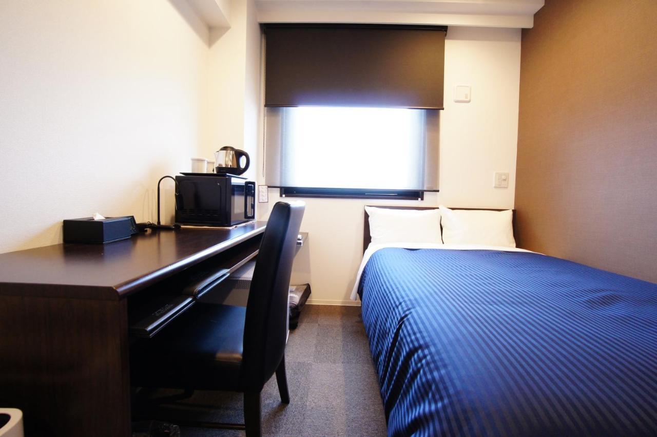 Hotel Livemax Kanazawa Ekimae Екстер'єр фото